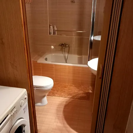 Alma-maroon Klara & Rachel 펜션 *