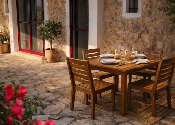 Alma-maroon Klara & Rachel 펜션 Drymon