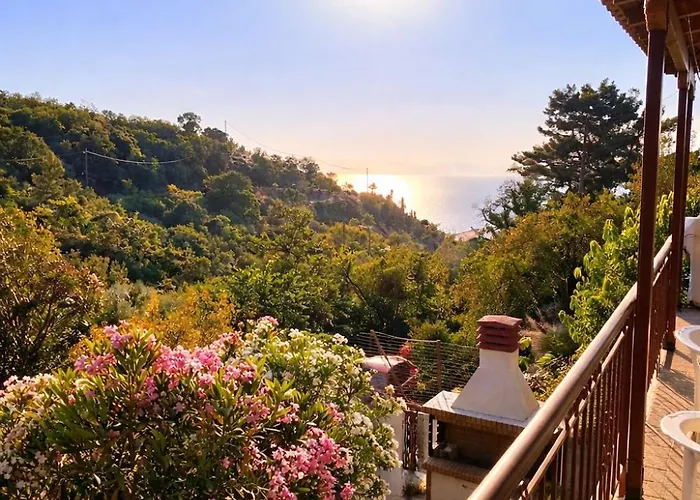 Alma-maroon Klara & Rachel