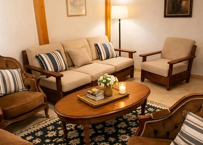 Alma-maroon Klara & Rachel *